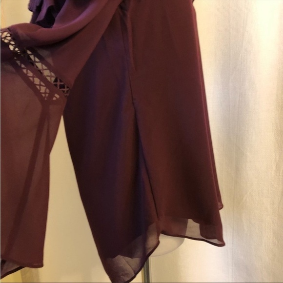 WHBM Burgundy Flowy Crochet Trim Blouse Sz M EUC - Picture 5 of 8